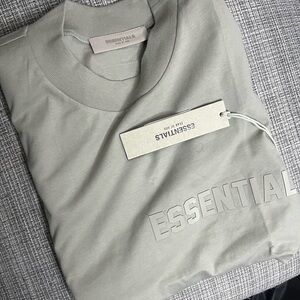 Essentials Fear of God Seal color shirt
